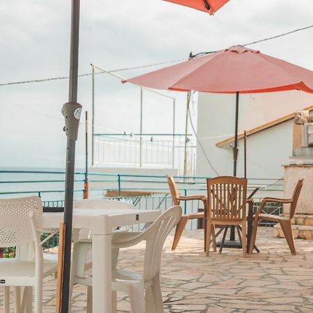 Rooms By The Sea Himare Ngoại thất bức ảnh