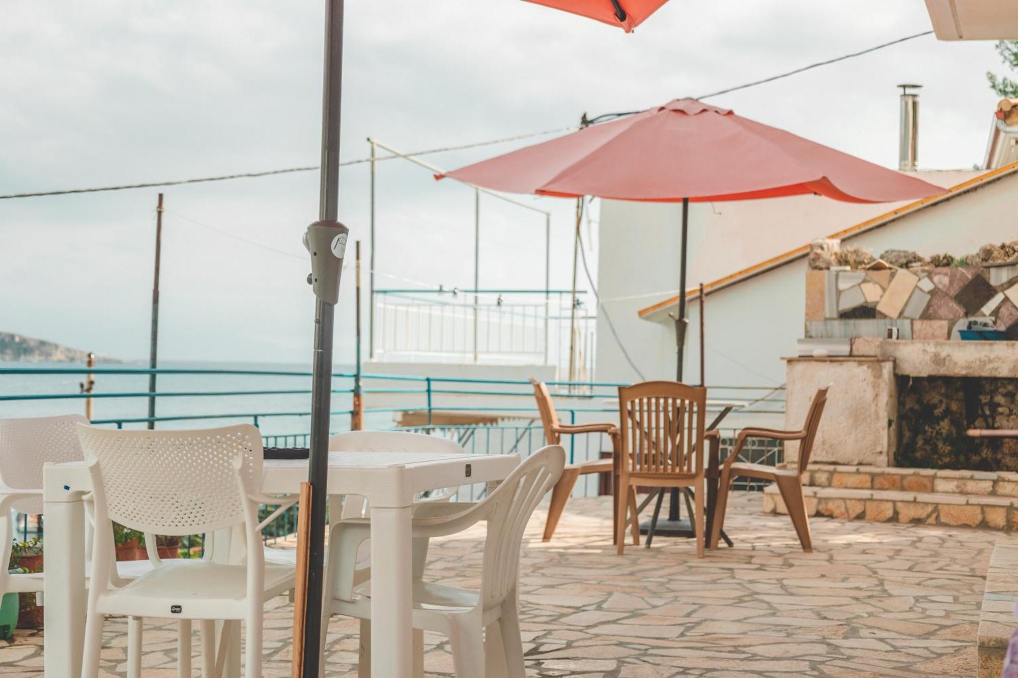 Rooms By The Sea Himare Ngoại thất bức ảnh