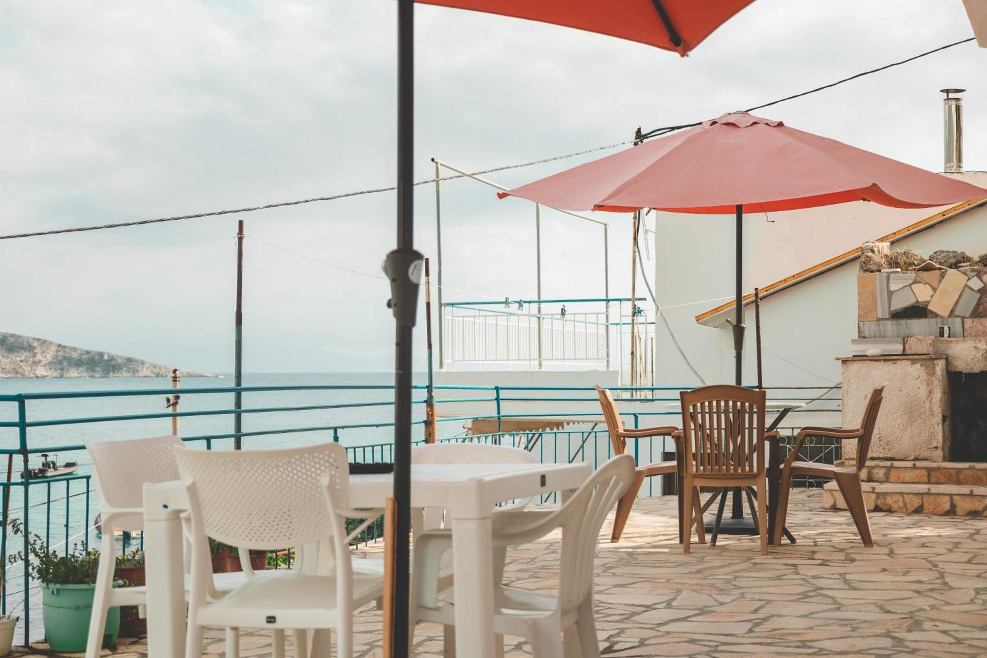 Rooms By The Sea Himare Ngoại thất bức ảnh