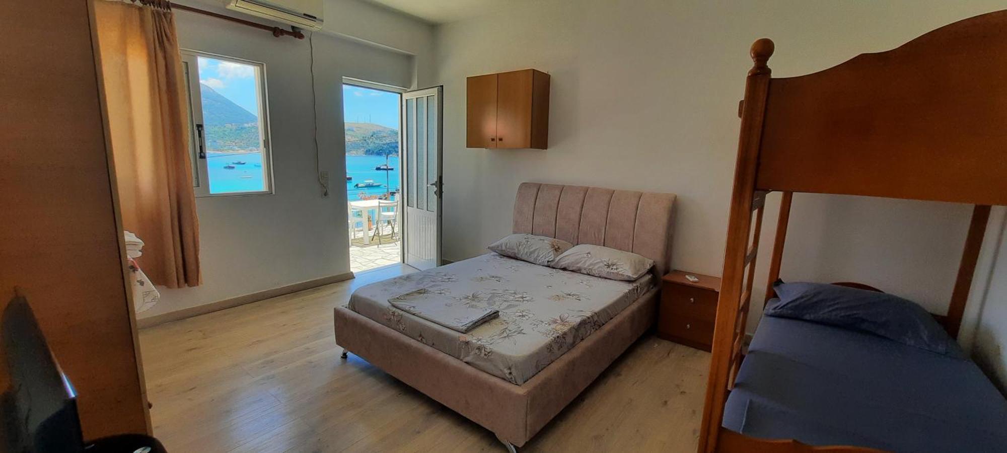 Rooms By The Sea Himare Phòng bức ảnh