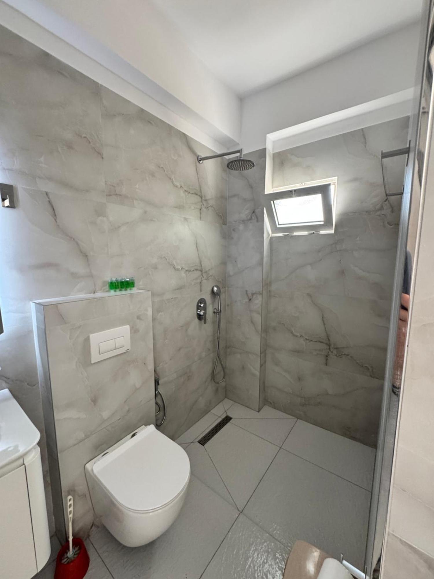 Rooms By The Sea Himare Ngoại thất bức ảnh